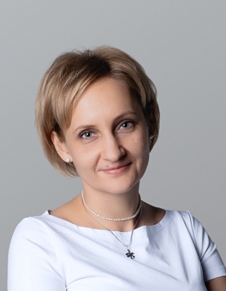 Елена Соколова